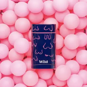 wild deo Warum nutzt du nicht deinen neuen Deobehälter in limitierter Auflagevals Erinnerung daran, deine Brust zu untersuchen? Früherkennung ist der Schlüssel zu einer erfolgreichen Behandlung. Mache es dir also zur Gewohnheit, deine Brüste, Brust oder Brustmuskeln regelmäßig selbst zu untersuchen.