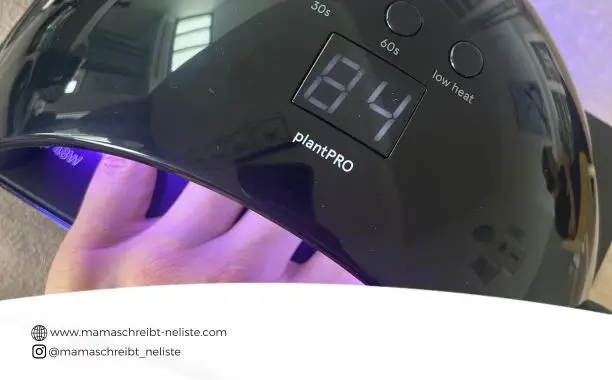 Das PlantPro gitti Maniküre Set: ein Must-Have für den Sommer 12 Das Besondere am PlantPro Set von gitti ist die Kombination aus innovativer Technologie und natürlichen Inhaltsstoffen, die eine sanfte und dennoch effektive Pflege ermöglichen. Die Produkte sind frei von schädlichen Chemikalien und enthalten keine tierischen Bestandteile, was sie zu einer idealen Wahl für alle Mamas macht, die auf Nachhaltigkeit und Gesundheit Wert legen. Zudem überzeugt das Set durch seine benutzerfreundliche Handhabung, die es selbst Anfängern wie mir ermöglicht, professionelle Ergebnisse zu erzielen.